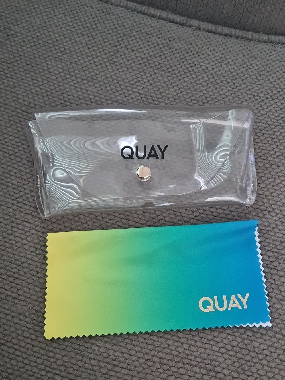 💥3for$15💥Quay Glasses Case